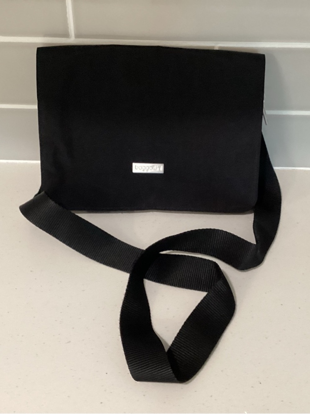 Baggallini Black Messenger Crossbody Bag